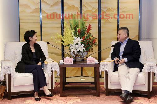 李嘉诚基金投资公司地址（李嘉诚基金会董事成员）